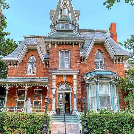 Hochelaga Inn Кінгстон Екстер'єр фото