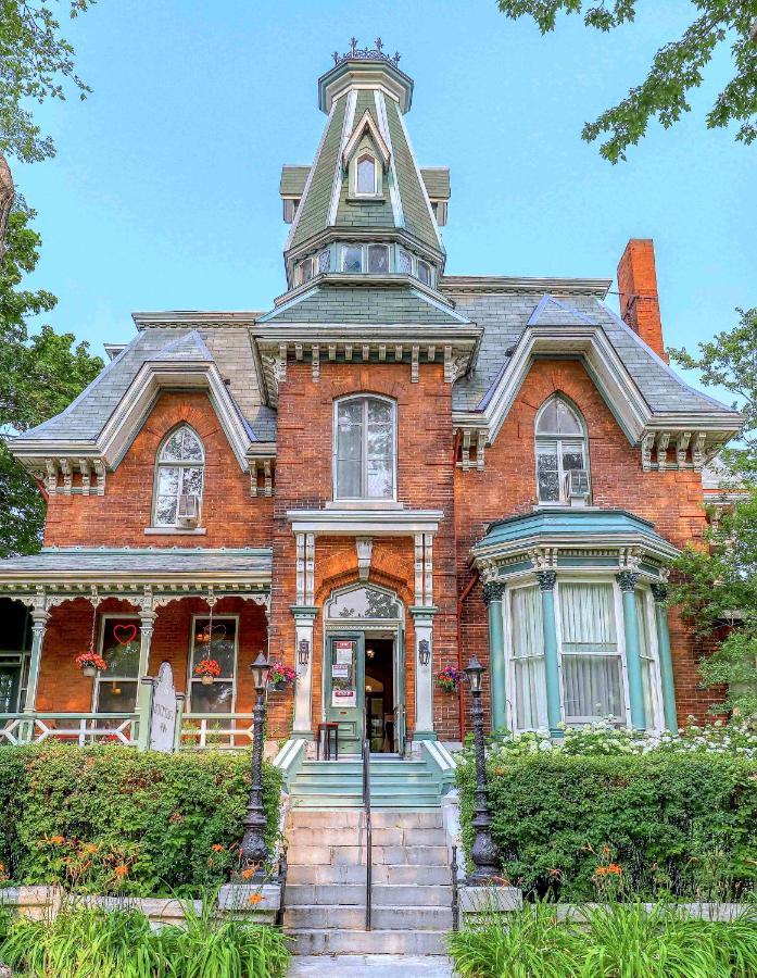 Hochelaga Inn Кінгстон Екстер'єр фото